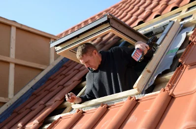 Pose de fenêtres de toit Velux à Lantilly